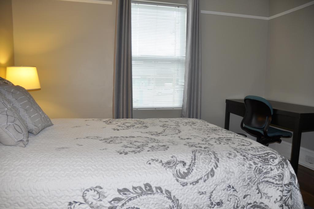 Moncton Suites - Apartments Across Georges Dumont Buitenkant foto