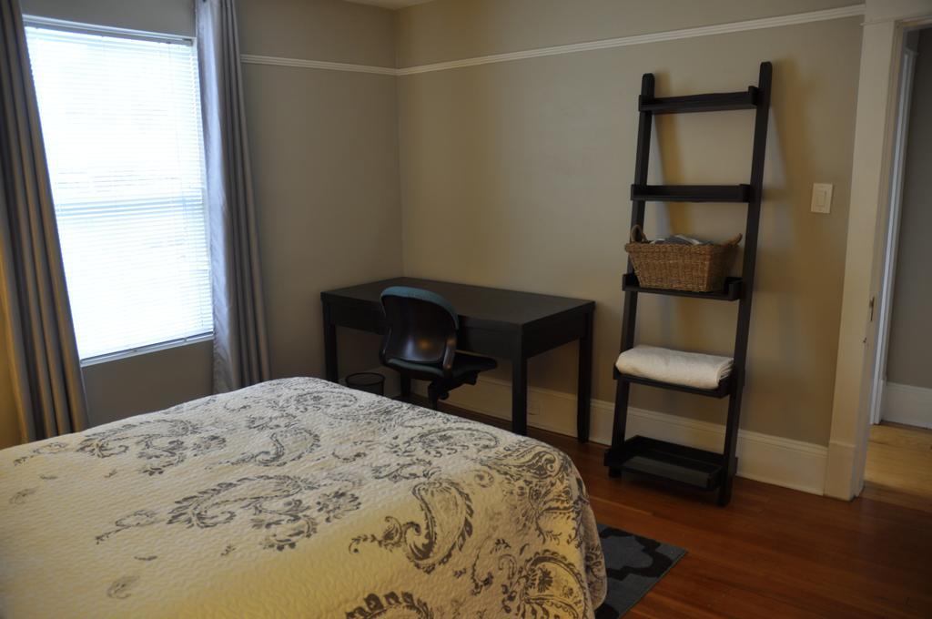 Moncton Suites - Apartments Across Georges Dumont Buitenkant foto