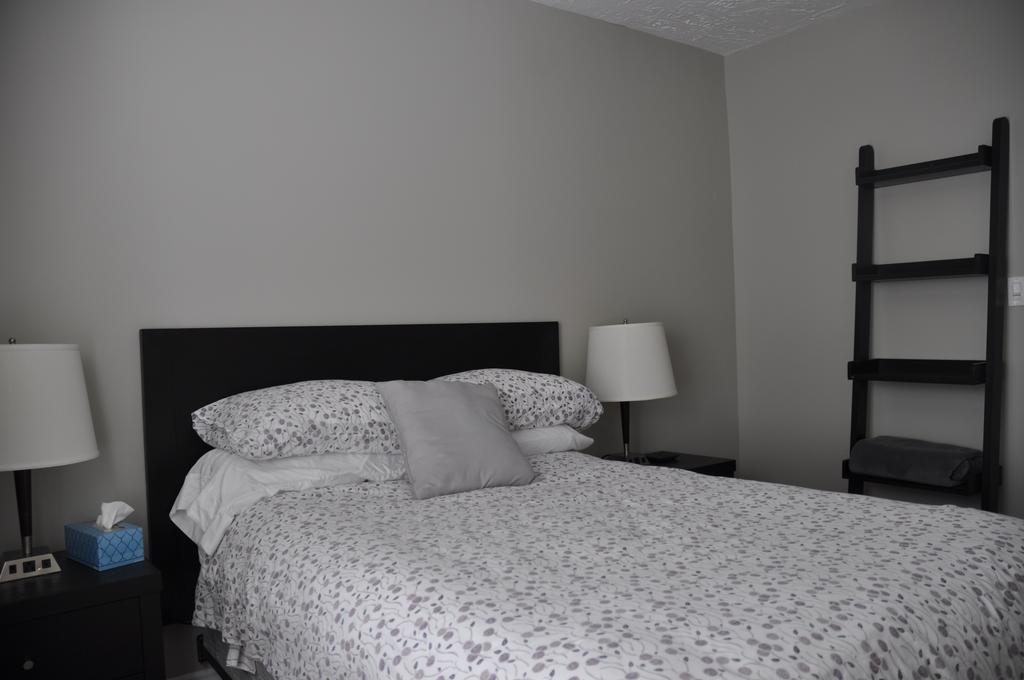 Moncton Suites - Apartments Across Georges Dumont Buitenkant foto