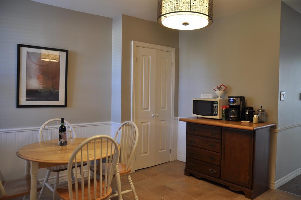 Moncton Suites - Apartments Across Georges Dumont Buitenkant foto