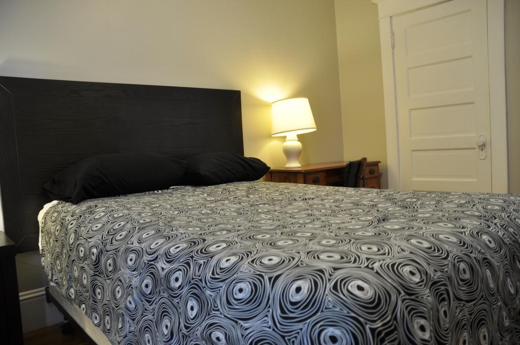 Moncton Suites - Apartments Across Georges Dumont Buitenkant foto