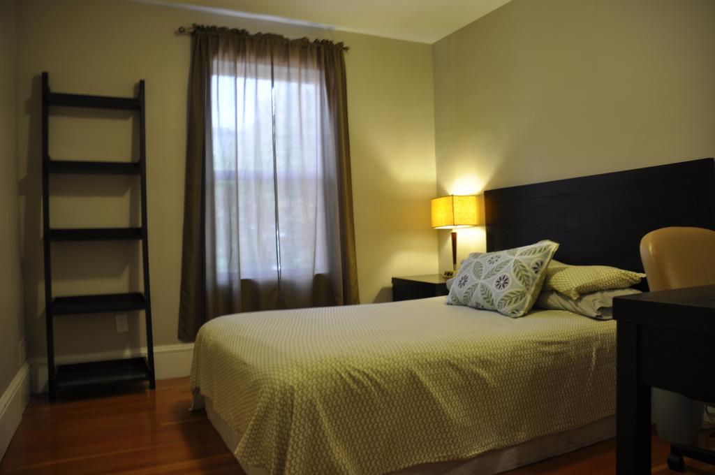 Moncton Suites - Apartments Across Georges Dumont Buitenkant foto