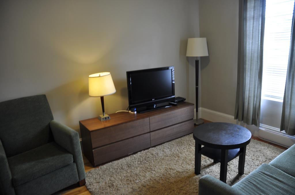Moncton Suites - Apartments Across Georges Dumont Buitenkant foto