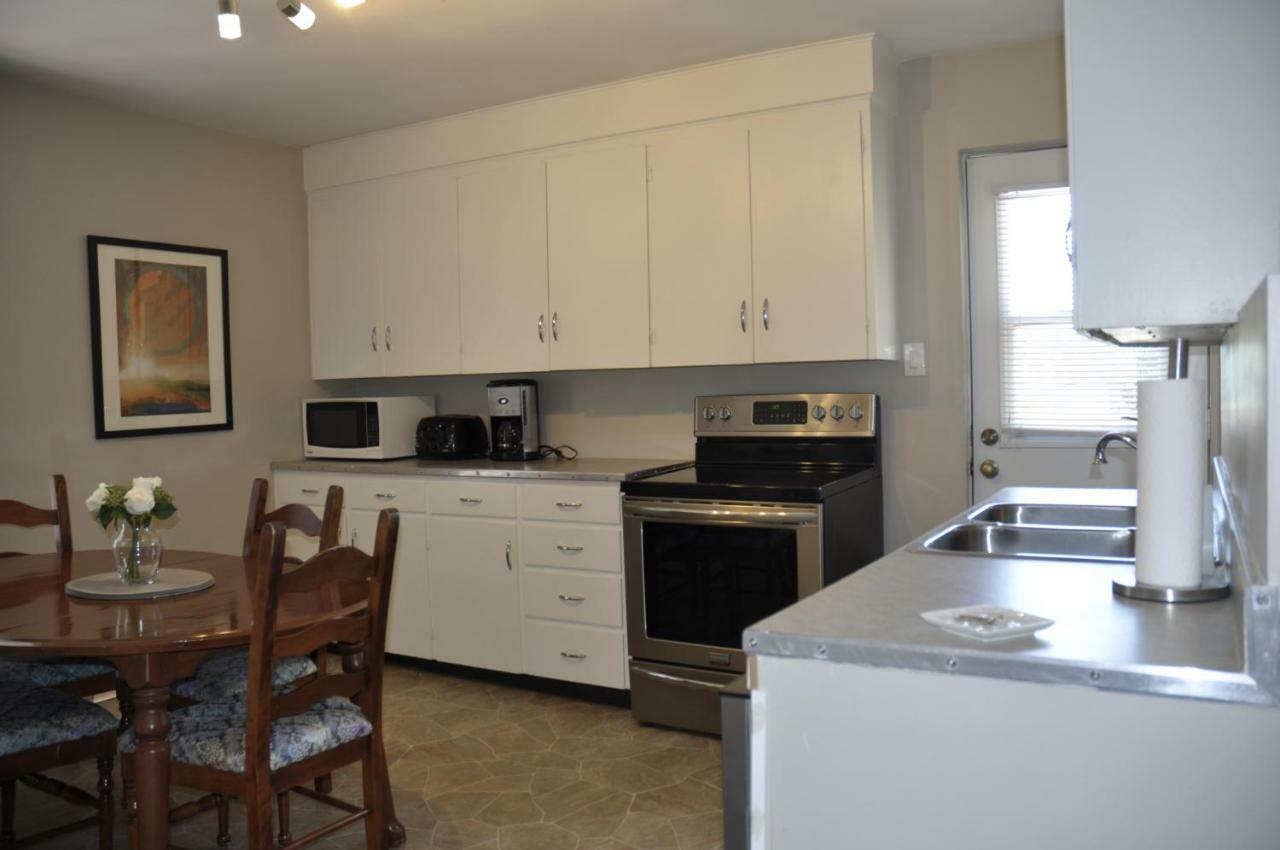 Moncton Suites - Apartments Across Georges Dumont Buitenkant foto
