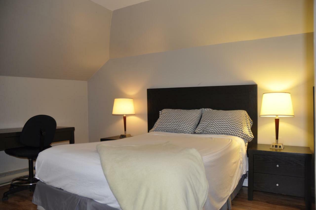 Moncton Suites - Apartments Across Georges Dumont Buitenkant foto