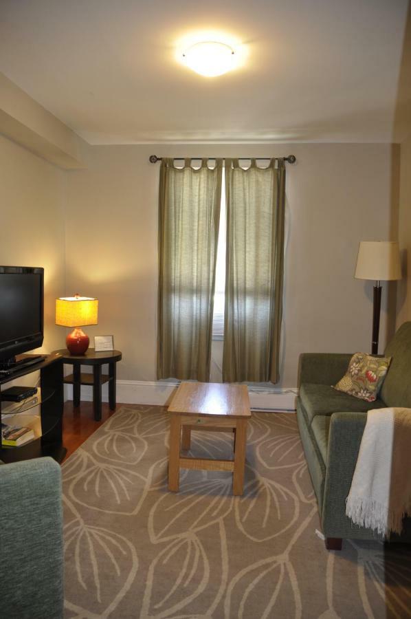 Moncton Suites - Apartments Across Georges Dumont Buitenkant foto