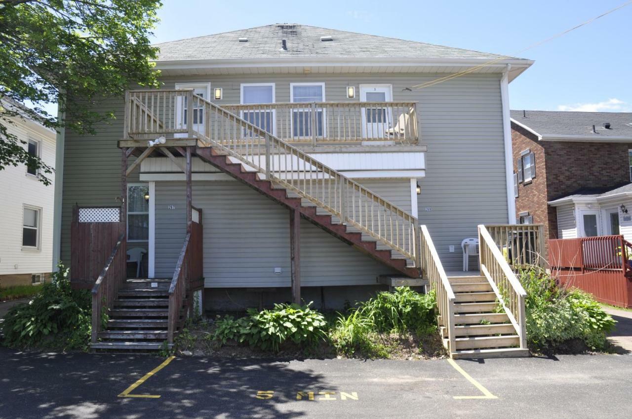 Moncton Suites - Apartments Across Georges Dumont Buitenkant foto